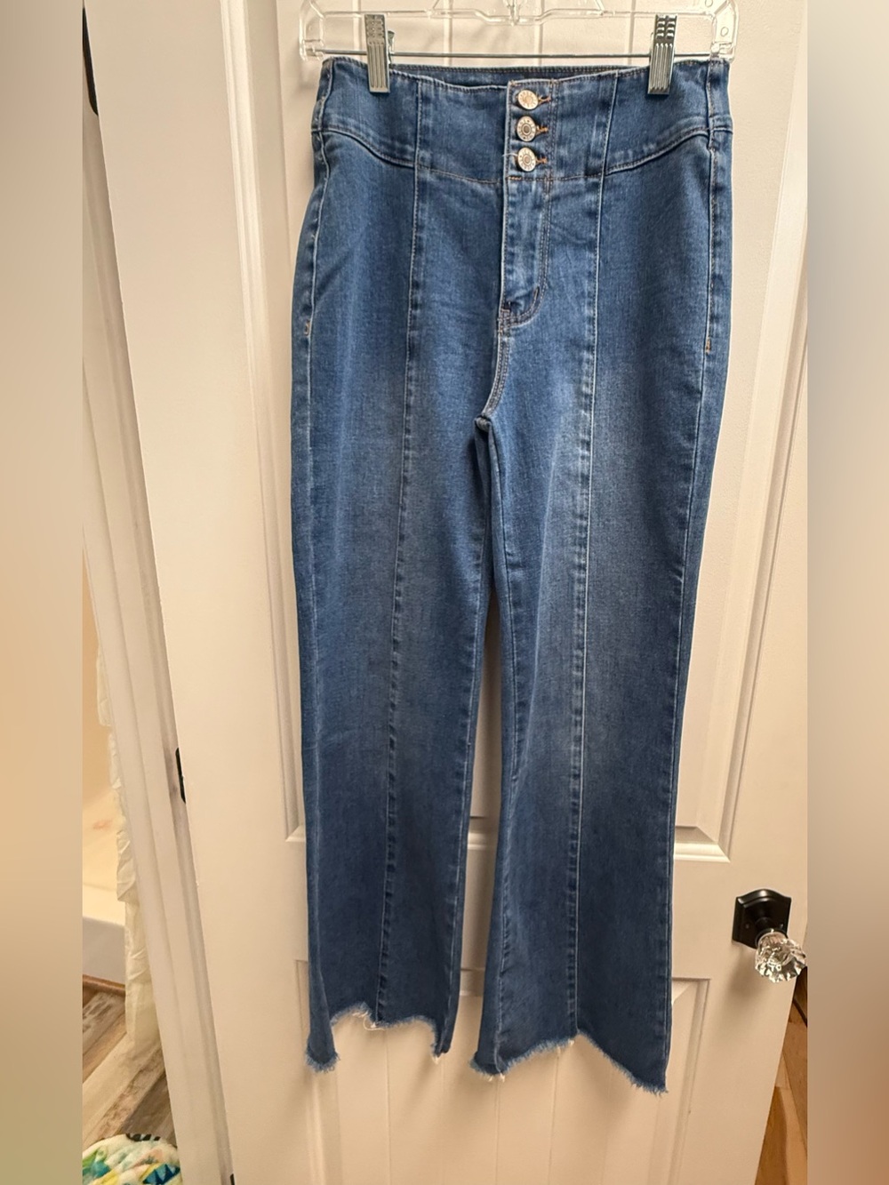 Almost Pink High Rise Wide Leg Jeans Size 4 Raw Hem Stretch Denim EUC